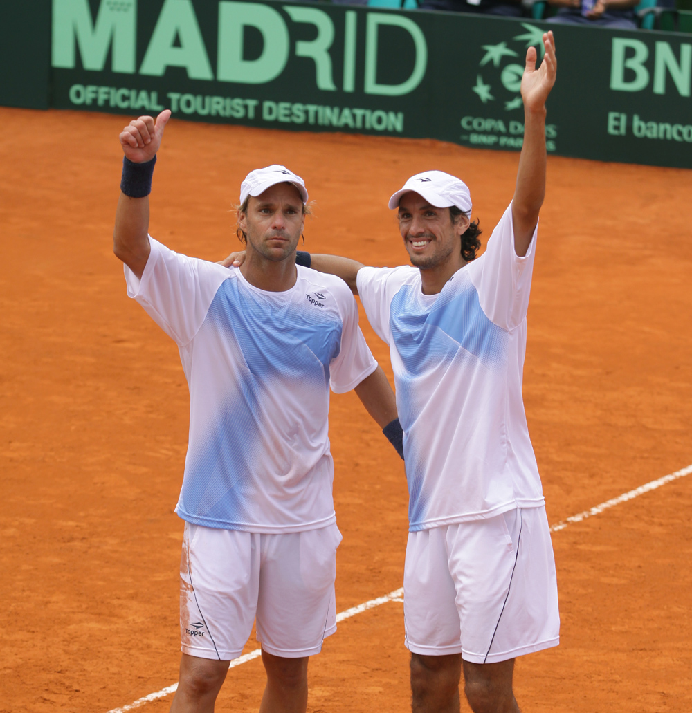 Copa Davis: Argentina se abrazó a la victoria en el doble