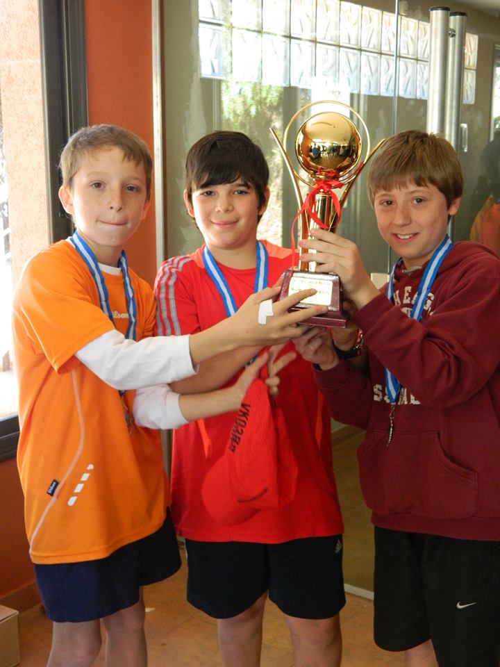 1° Interclubes de la FCT: Los chicos se animaron a jugar en equipo