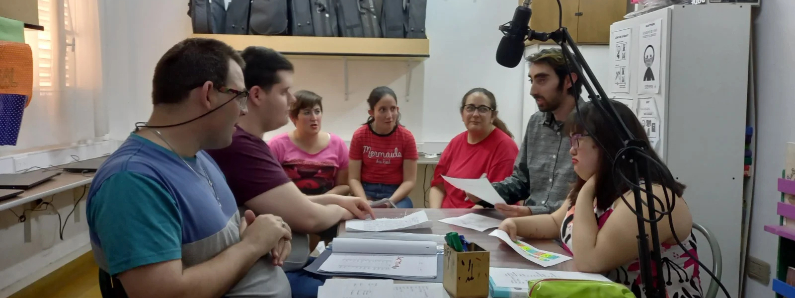 EDUCACIÓN ESPECIAL: Curso de Radio y Locución, y Cultura Digital, en el Instituto Secundario Especial Mater de Córdoba
