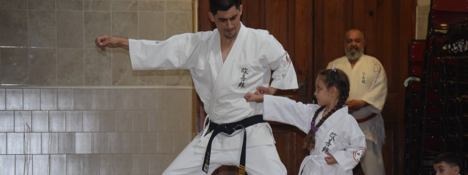 PEDRO D' ALESSANDRO, KARATE: “El mayor logro de una persona que enseña arte, es que su arte no muera” (6° DAN de la KaizenKan, Instructor del Colegio Robles)