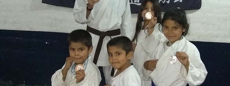 KARATE: El Zen Dojo arrancÃ³ con nuevos alumnos y varias medallas en el 1Â° Provincial de la UCKF