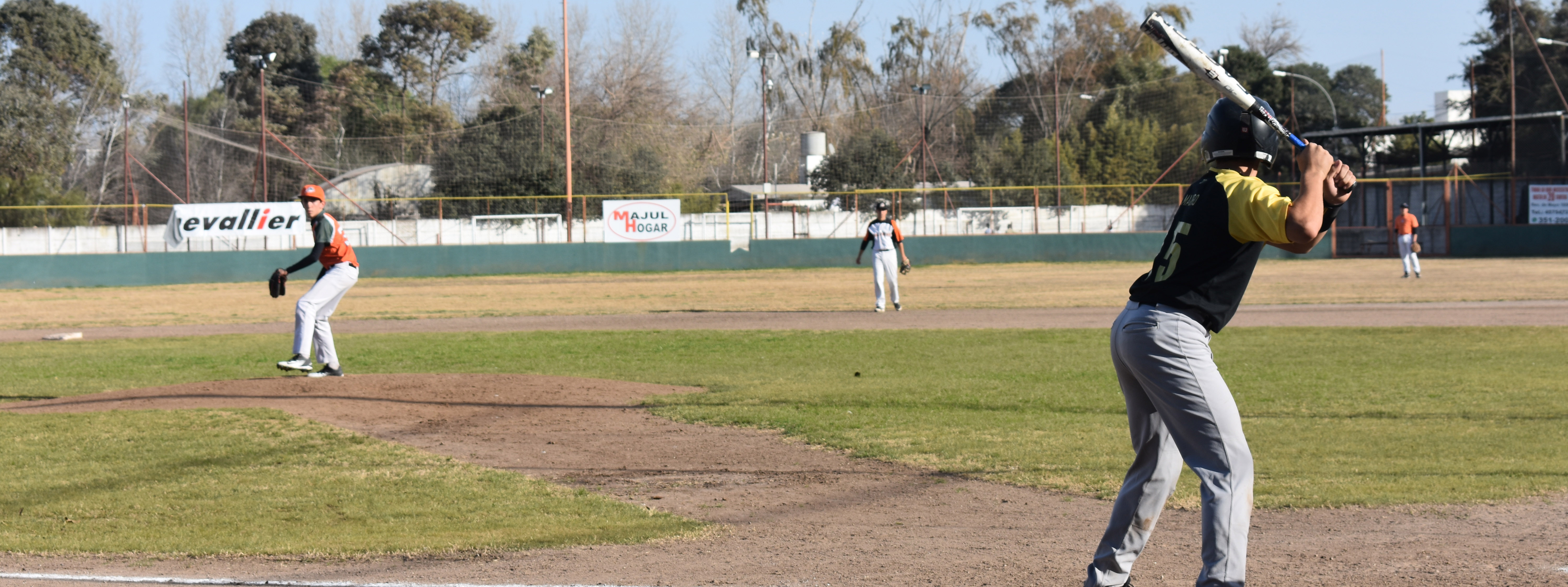 BÃ‰ISBOL: El Club Dolphins calienta motores para el Oficial en un torneo relÃ¡mpago