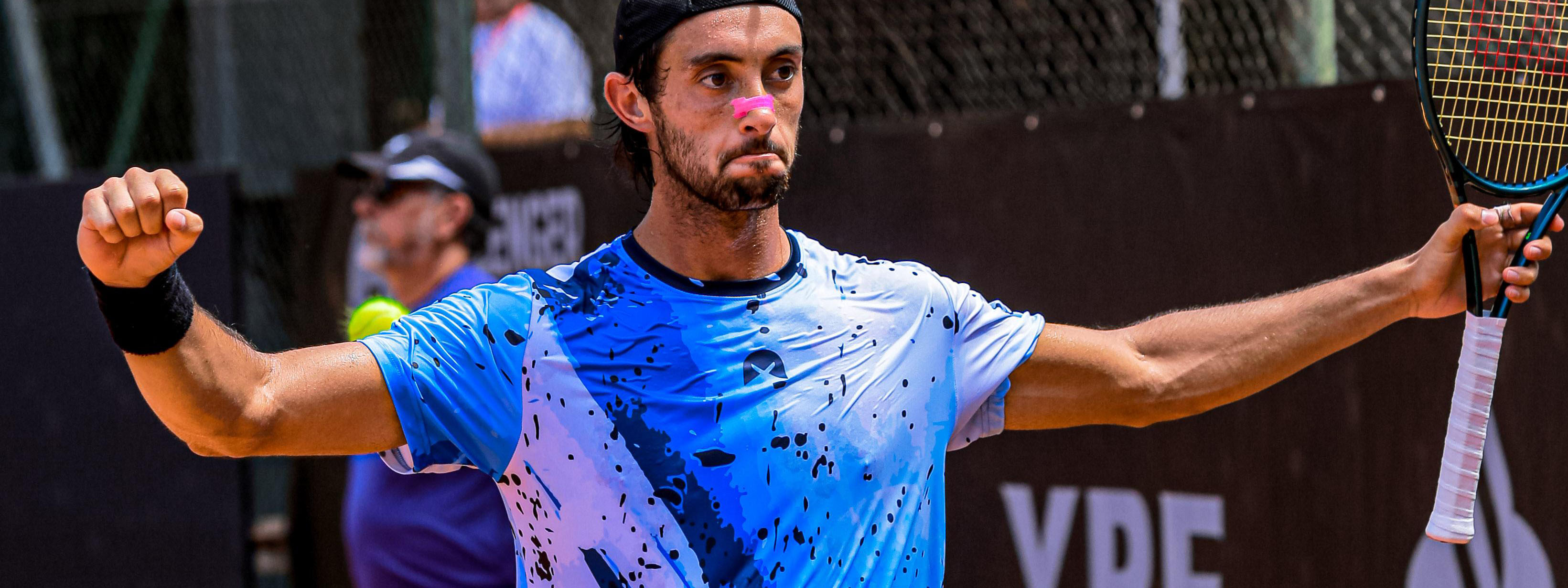 ATP CHALLENGER: Las semifinales en el CÃ³rdoba Lawn Tenis se tiÃ±eron de celeste y blanco