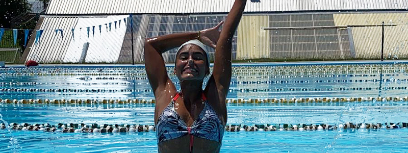 NATACIÃ“N ARTÃSTICA: â€œEl nado me encanta, es un deporte supercompleto y divertidoâ€ (Delfina Arrieta, integrante del equipo Sincro CÃ³rdoba)