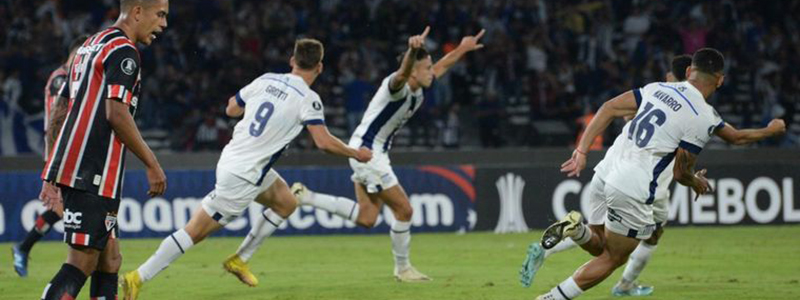 FÃšTBOL: Talleres por la Libertadores, y Belgrano por la Sudamericana, van por puntos valiosos a Ecuador