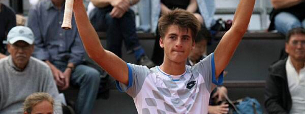 TENIS: â€œA nuestros chicos les falta roce internacionalâ€ (por Javier Vittar)