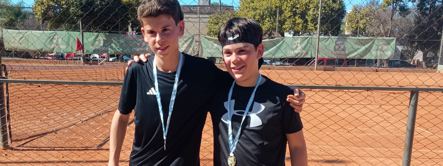 TALENTO TENIS 2025: Las canchas se desbordaron de tenis y resultados sorpresa en la 5a fecha disputada en Universitario