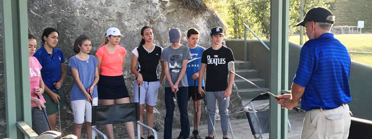 El intercambio de experiencias entre golf y tenis, la innovadora idea para los niÃ±os de El Potrerillo 