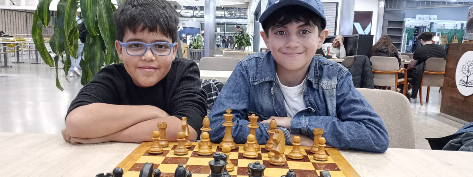AJEDREZ: Felipe Valentín y Felipe, los niños cordobeses de 10 años, apasionados por el tablero y que tienen su propio Club