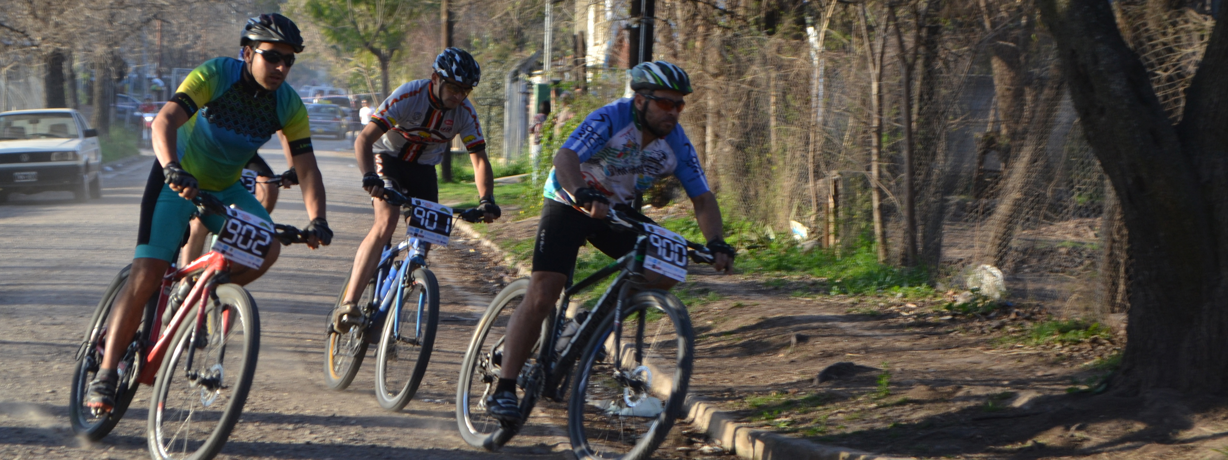 MOUNTAIN BIKE: SebastiÃ¡n FernÃ¡ndez y Mariela Brizuela arrancaron bien en la Vuelta Sierras Chicas