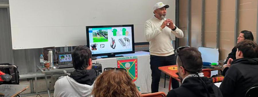 GOLF: La FGPC capacitó a profesores de Educación Física en iniciación al golf escolar