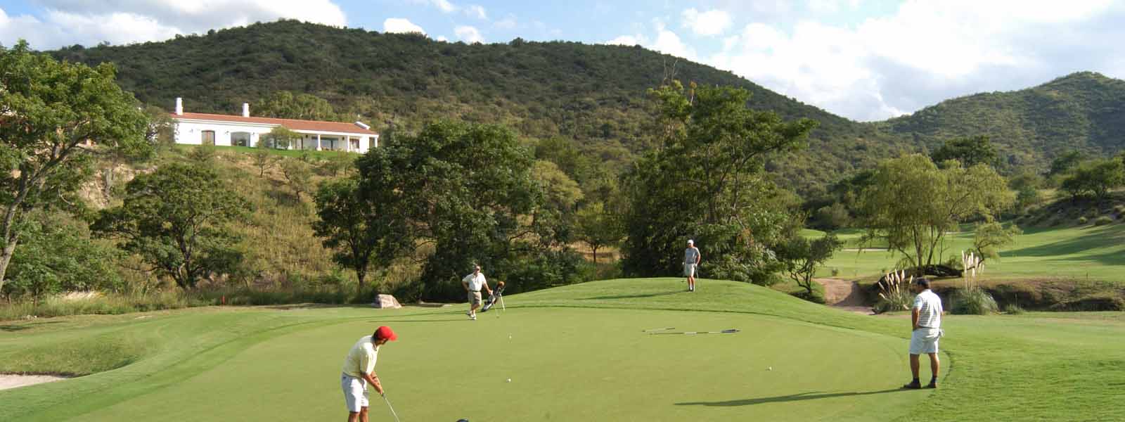 GOLF: El Gold Summer entra en la recta final en el Carlos Paz Golf