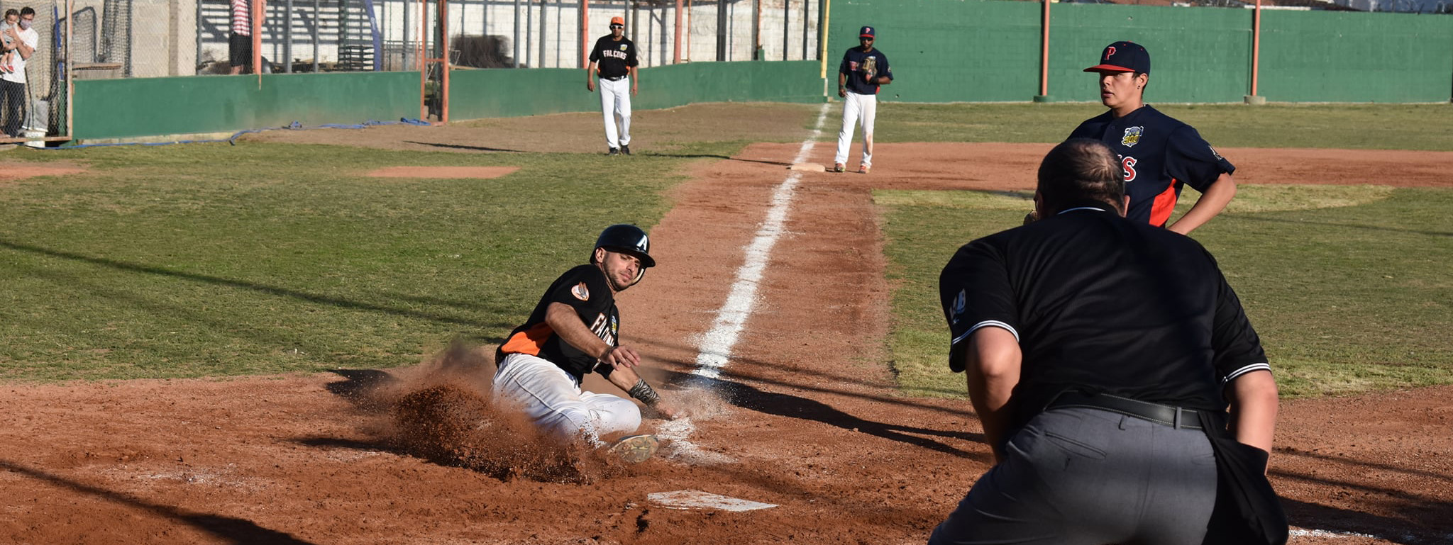 BÃ‰ISBOL: Falcons se llevÃ³ el primer week end de la Liga Argentina de BÃ©isbol (LAB)