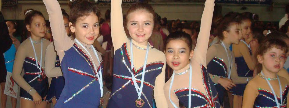 GIMNASIA RITMICA: Las niÃ±as muestran sus destrezas en el Cerutti