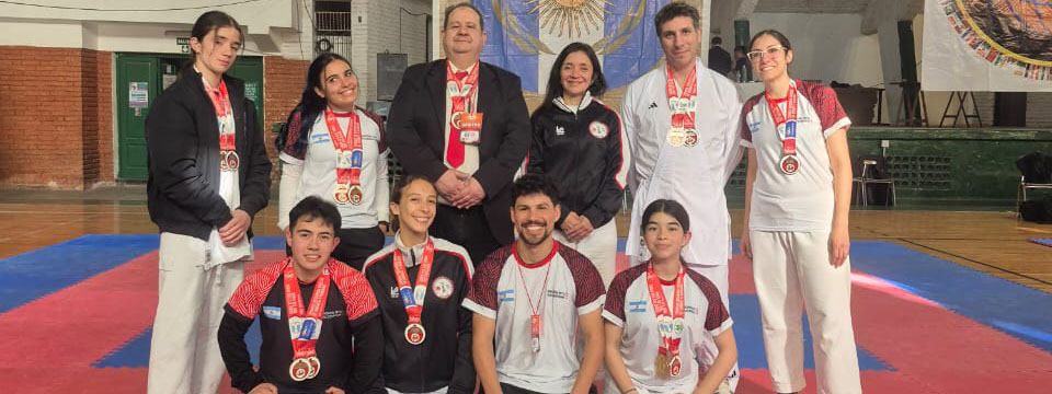 KARATE: El equipo de la KaizenKan la rompió en el Regional de la FNK en Cruz del Eje