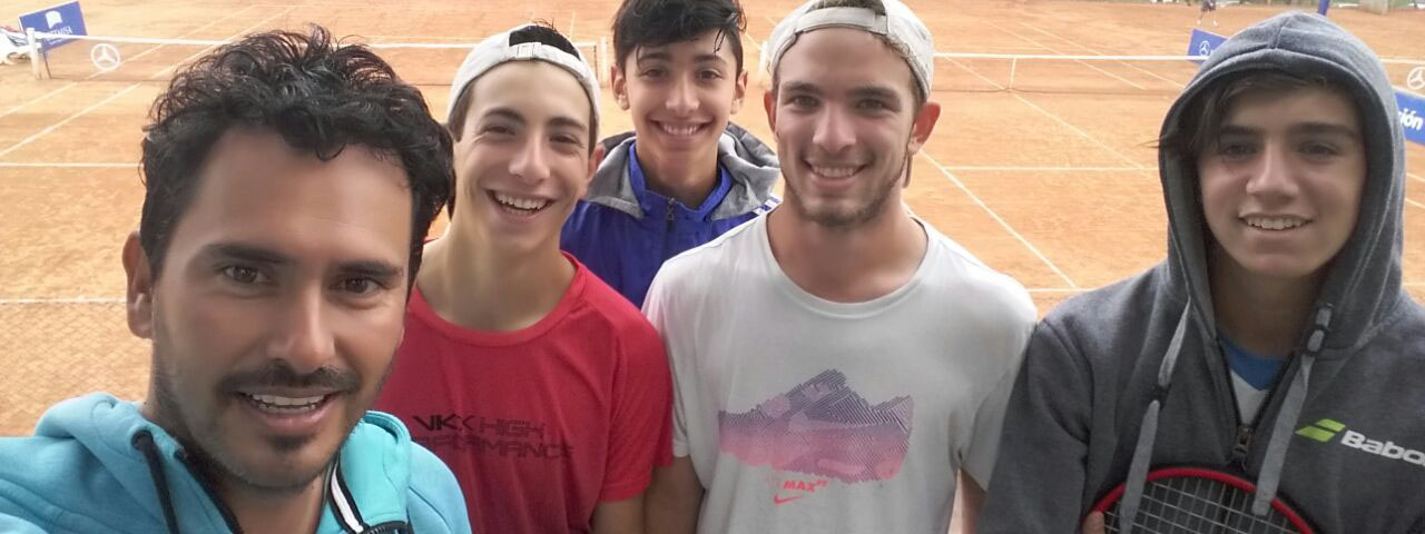 TENIS: SebastiÃ¡n Uriarte, un entrenador emergente que no se guarda nada